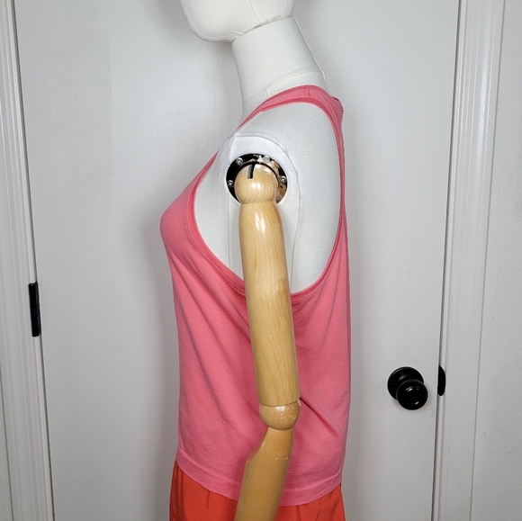 Lululemon Swiftly Tech Racerback Tank Pink Size 8 - Picture 6 of 10